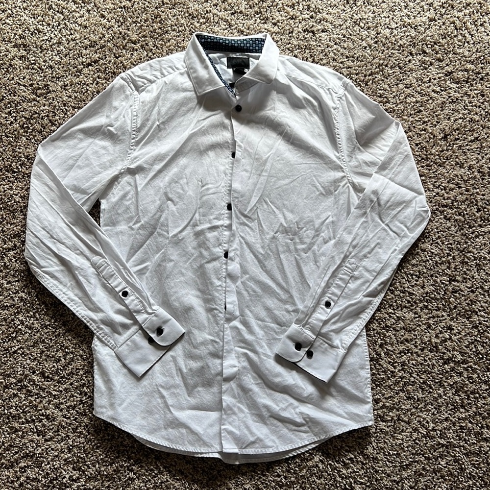 🏡Button Down